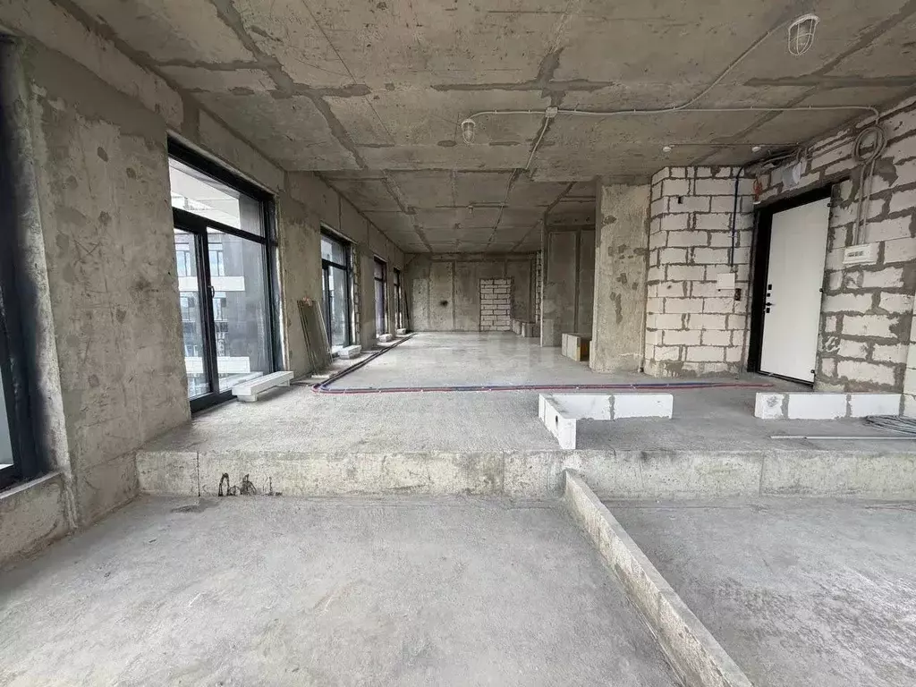 3-к кв. Москва ул. Нижние Мневники, 16к4 (135.9 м) - Фото 1