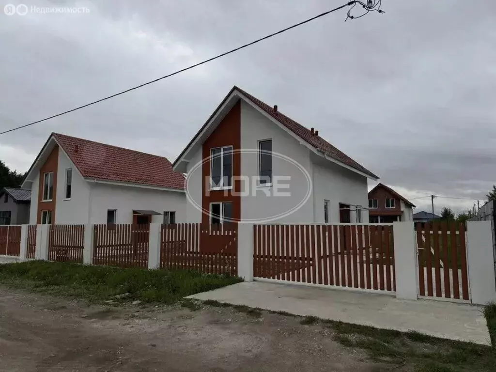 Дом в Калининградская область, Гурьевский муниципальный округ, посёлок ... - Фото 1