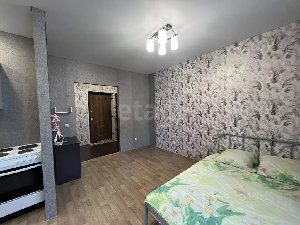 Студия Тюменская область, Тюмень ул. Тимофея Чаркова, 81к2 (28.8 м) - Фото 2
