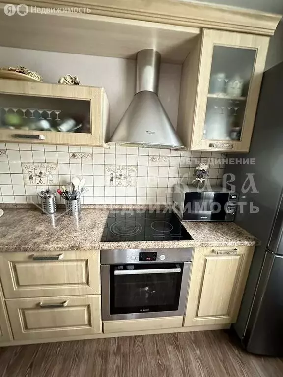 3-комнатная квартира: Кемерово, Молодёжный проспект, 6А (68 м) - Фото 2