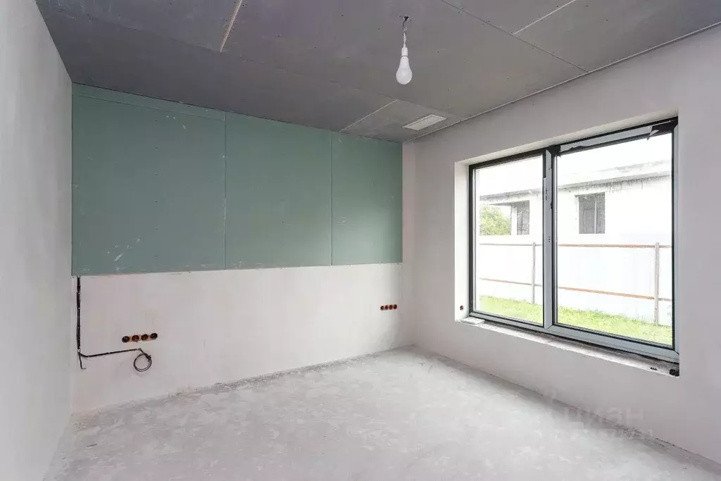 Дом в Калининградская область, Гурьевский муниципальный округ, пос. ... - Фото 1