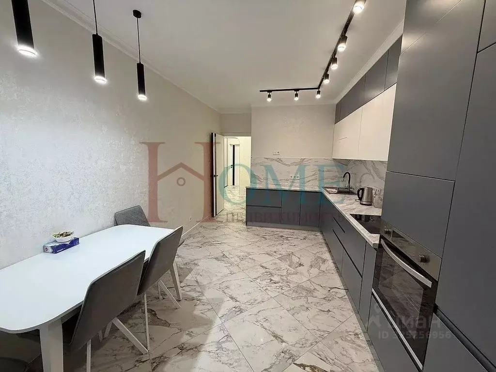 2-к кв. Новосибирская область, Новосибирск ул. Серафимовича, 8 (81.0 ... - Фото 1