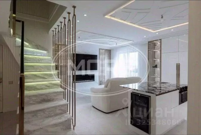 3-к кв. Калининградская область, Калининград ул. Марата, 7 (193.0 м) - Фото 1