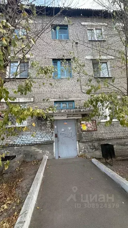 3-к кв. Бурятия, Улан-Удэ ул. Строителей, 35 (55.0 м) - Фото 0