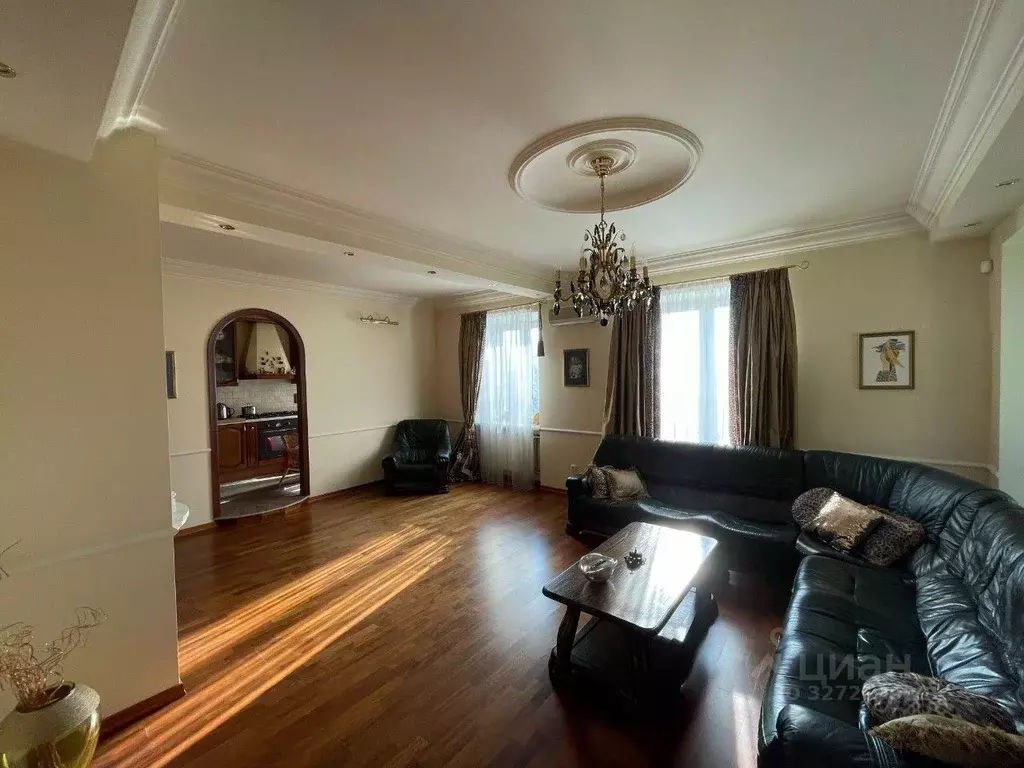 5-к кв. Башкортостан, Уфа ул. Калинина, 17 (173.26 м) - Фото 1