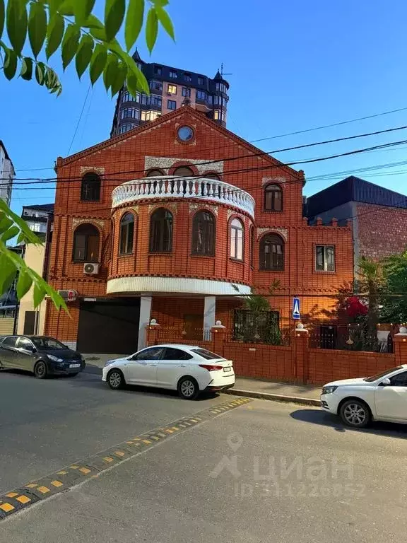 Дом в Дагестан, Махачкала ул. Ахлакова, 4А (320 м) - Фото 0