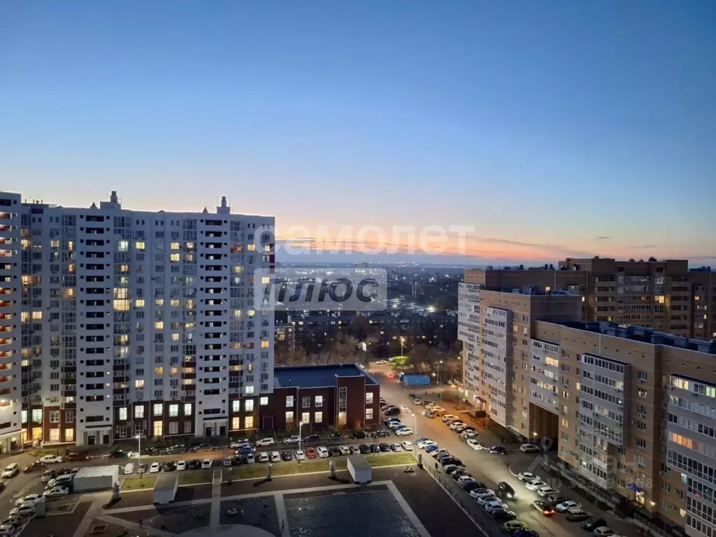 2-к кв. Оренбургская область, Оренбург Пролетарская ул., 288А (65.1 м) - Фото 1