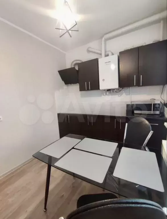 1-к. квартира, 40 м, 1/4 эт. - Фото 1