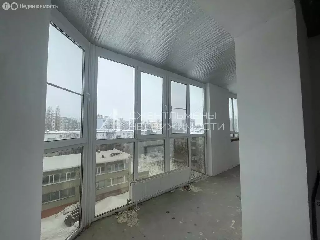 Квартира-студия: Пенза, улица Ставского, 14 (63 м) - Фото 1