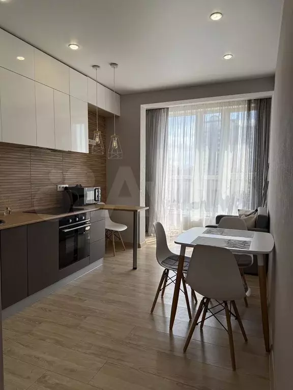1-к. квартира, 40 м, 9/18 эт. - Фото 0