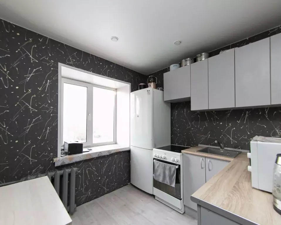 2-к кв. Томская область, Томск просп. Ленина, 202 (42.3 м) - Фото 1