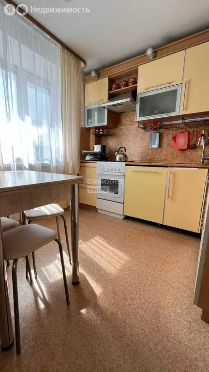 3-комнатная квартира: Череповец, улица Ленина, 159 (55 м) - Фото 0