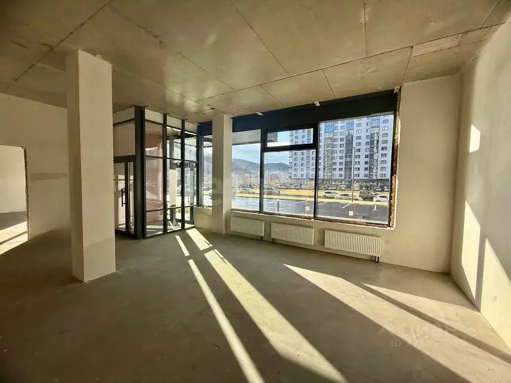 Помещение свободного назначения в Красноярский край, Красноярск ... - Фото 1