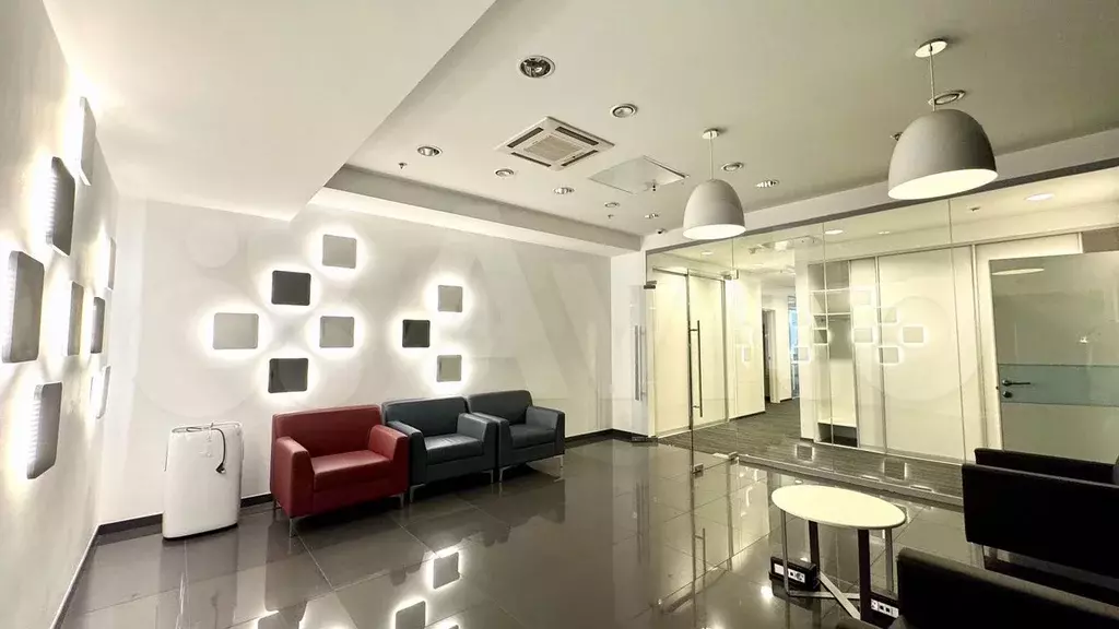 Продажа офиса в центре с парковкой - Фото 1
