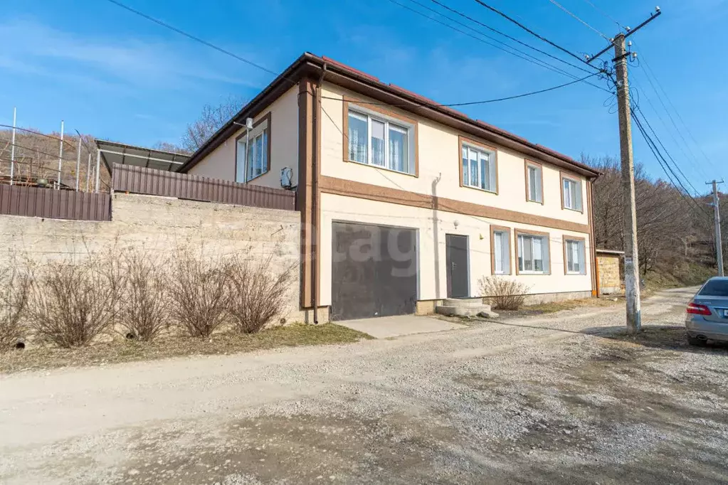 Дом в Крым, Бахчисарайский район, Голубинское с/пос, с. Соколиное ул. ... - Фото 1