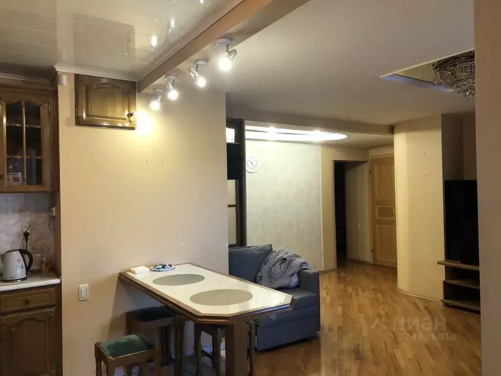 2-к кв. Мордовия, Саранск ул. Пушкина, 30А (74.0 м) - Фото 2