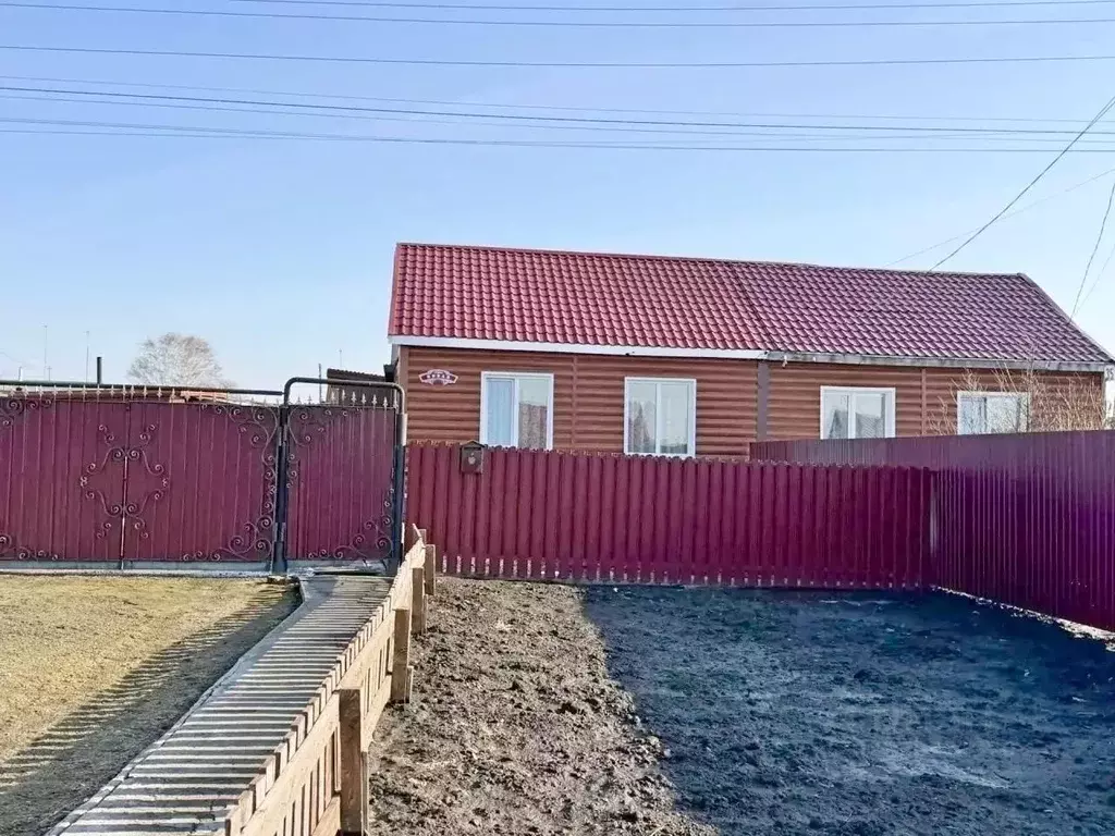 Дом в Омская область, Омский район муниципальный округ, с. Надеждино ... - Фото 1