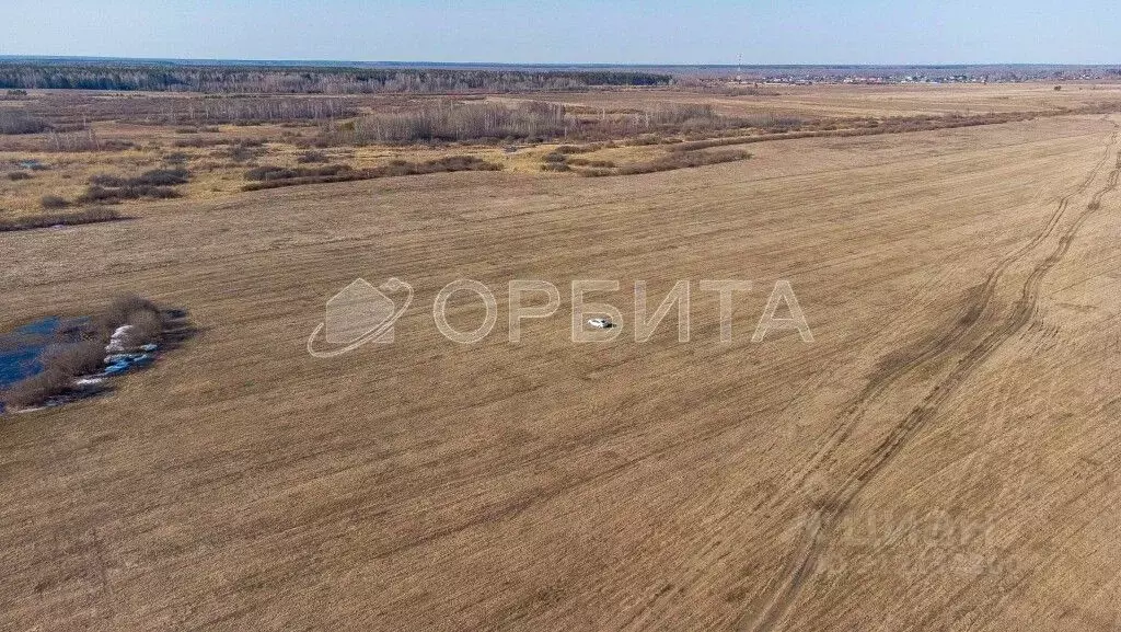 Участок в Тюменская область, Тюменский район, д. Нариманова  (10.0 ... - Фото 0