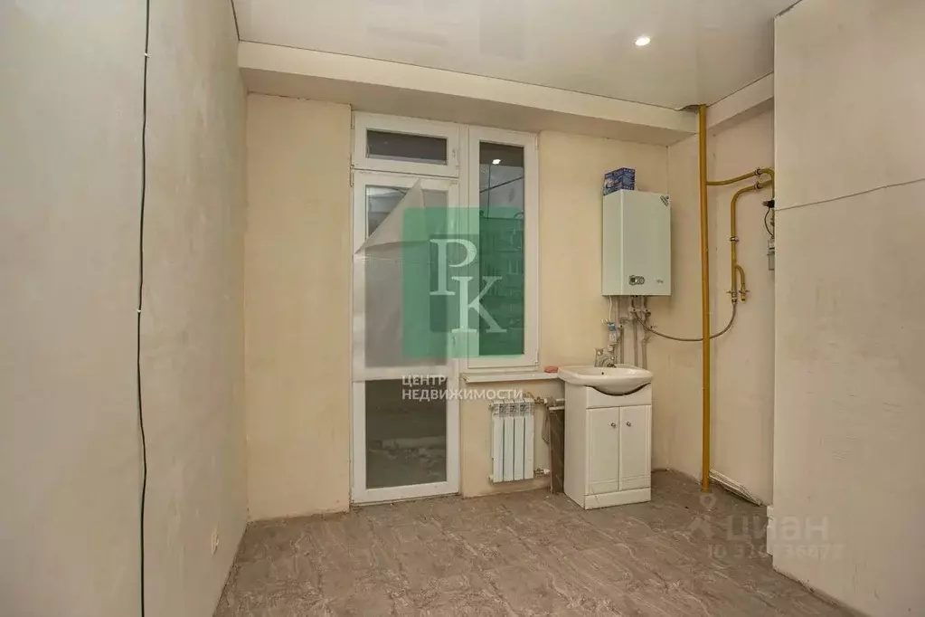 2-к кв. Севастополь просп. Победы, 29А (61.8 м) - Фото 0