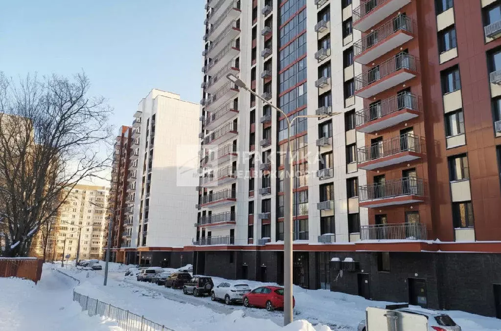 Продается 3-комнатная квартира - Фото 1