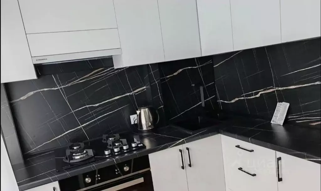 1-к кв. Саратовская область, Саратов ул. Имени Н.В. Исаева, 44 (31.0 ... - Фото 2