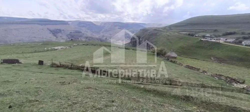 Участок в Карачаево-Черкесия, Малокарачаевский район, с. Элькуш  (84.0 ... - Фото 2