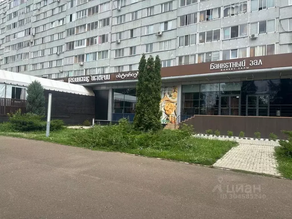 Помещение свободного назначения в Татарстан, Набережные Челны просп. ... - Фото 1
