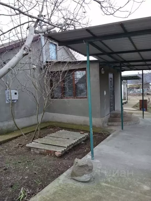 Дом в Крым, Ленинский район, с. Приозерное ул. Новая, 6 (50 м) - Фото 1