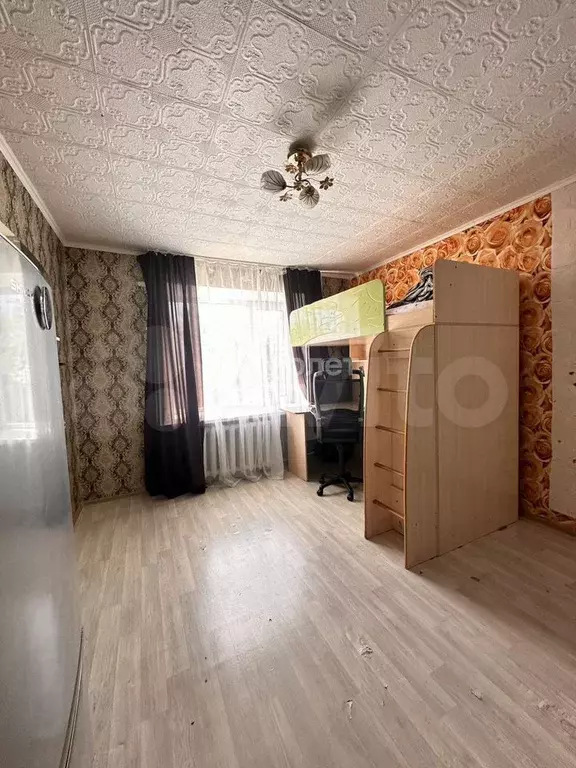 Комната 12,8 м в 8-к., 9/9 эт. - Фото 1