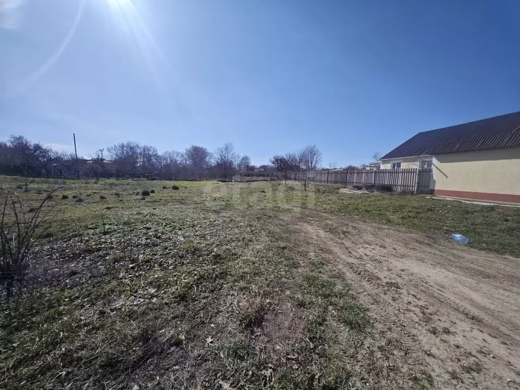 Участок в Крым, Сакский район, с. Фрунзе ул. Спортивная (8.0 сот.) - Фото 1