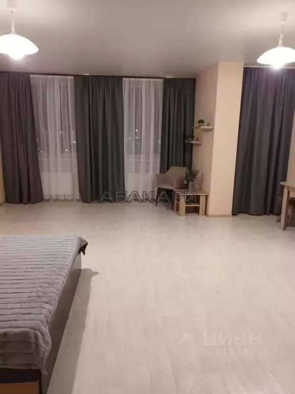 Студия Красноярский край, Красноярск ул. Петра Ломако, 14 (44.0 м) - Фото 1