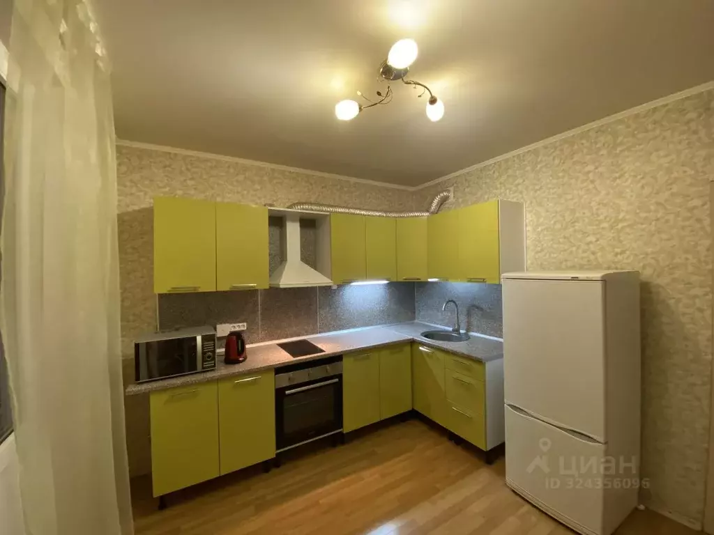 2-к кв. Московская область, Химки Молодежная ул., 76 (61.8 м) - Фото 1