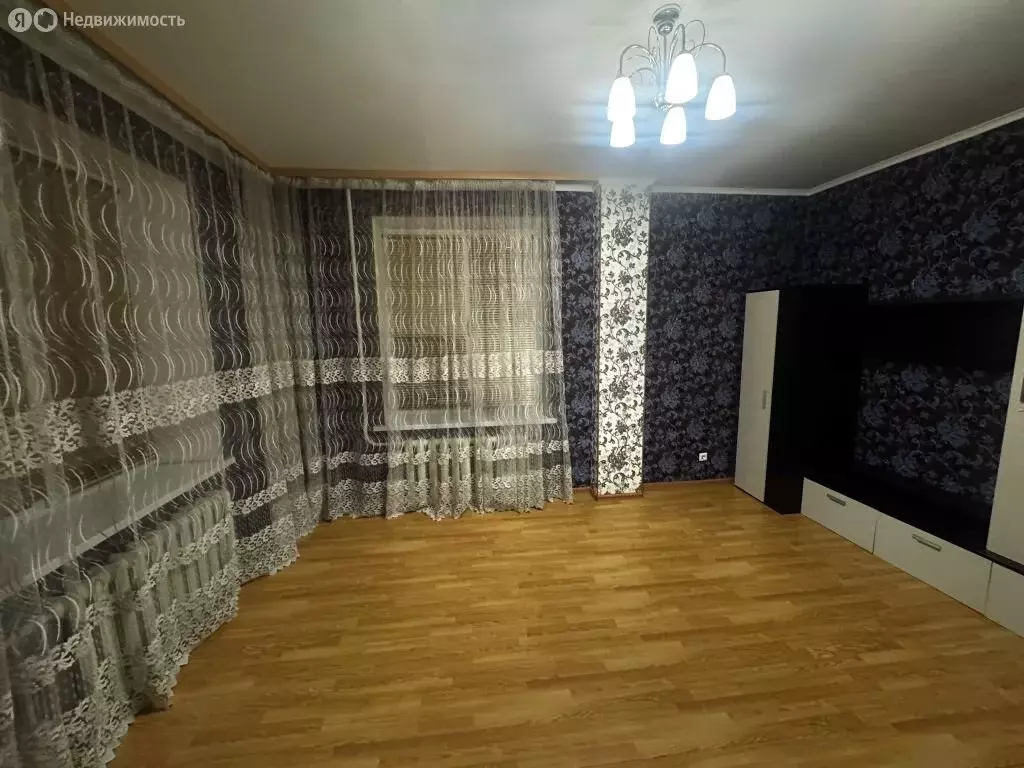 2-комнатная квартира: Оренбург, Высотная улица, 8 (60 м) - Фото 1