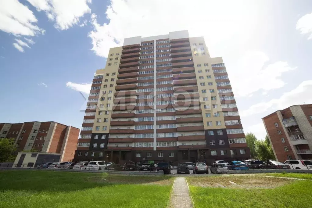 3-к кв. Новосибирская область, Новосибирский район, Краснообск рп 246 ... - Фото 0