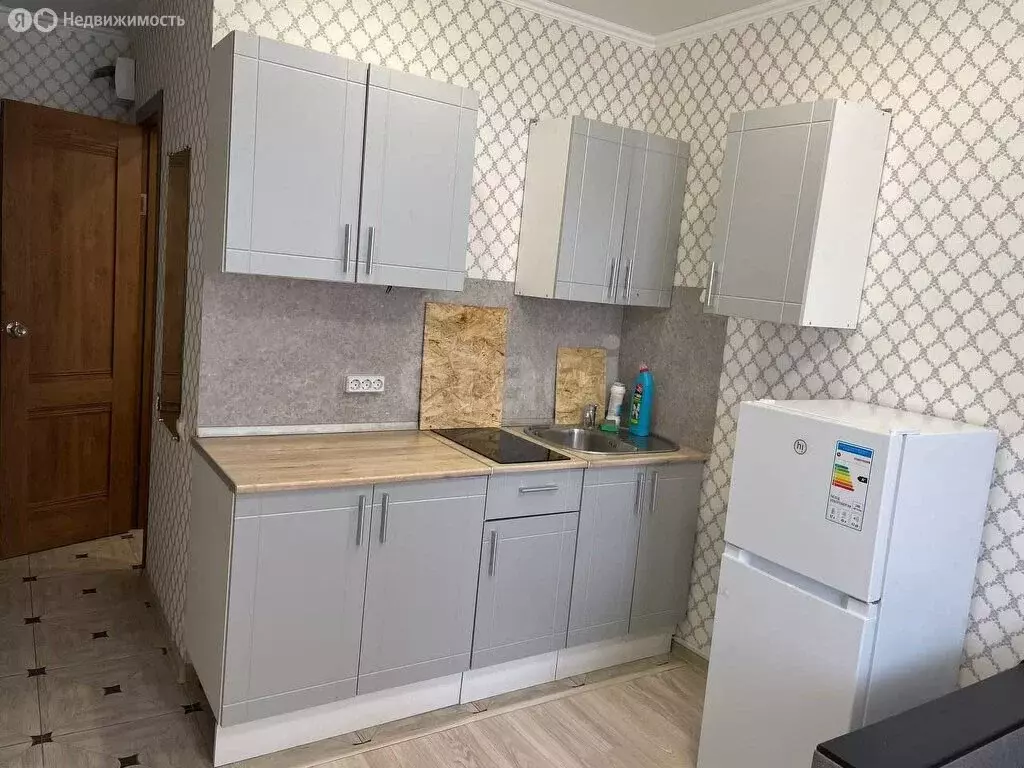 Квартира-студия: Тюмень, микрорайон Антипино, улица Будённого, 1Ак1 ... - Фото 1