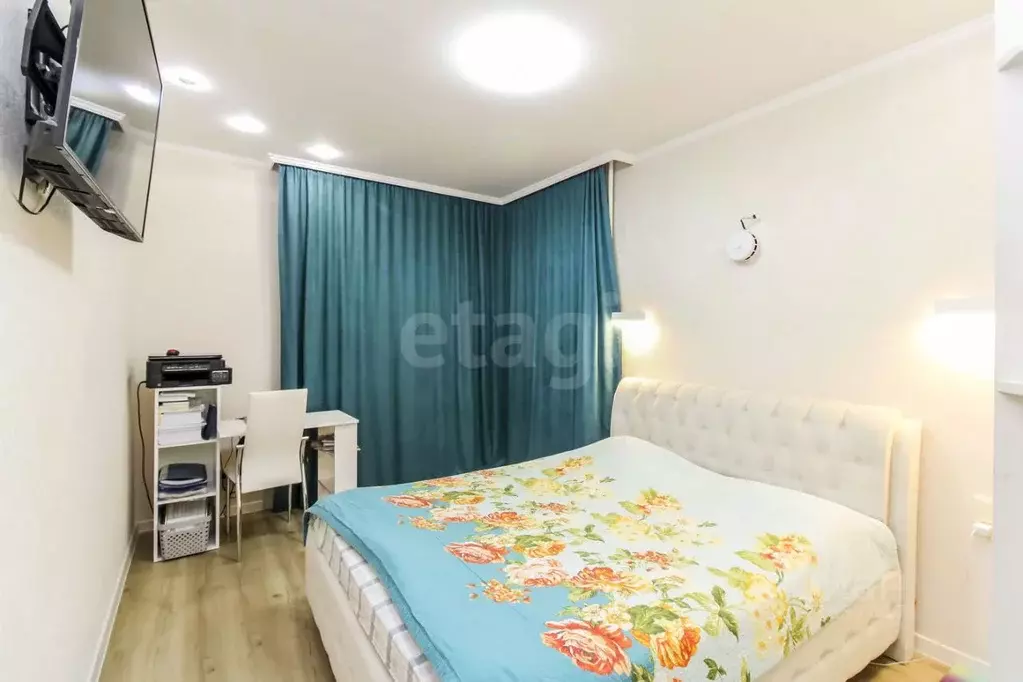 2-к кв. Тюменская область, Тюмень ул. Пожарных и Спасателей, 5 (69.4 ... - Фото 1