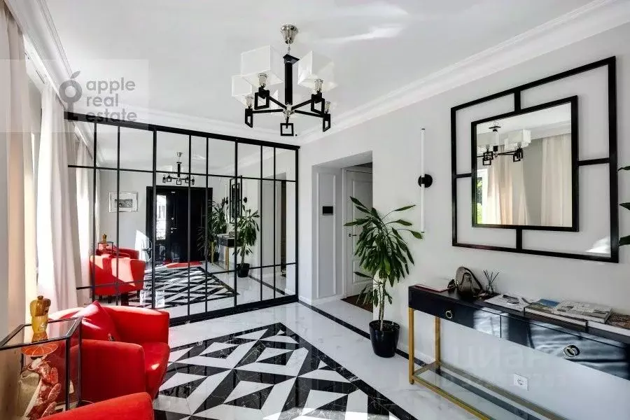 Дом в Москва д. Бачурино, ул. Быстролетова (500 м) - Фото 1