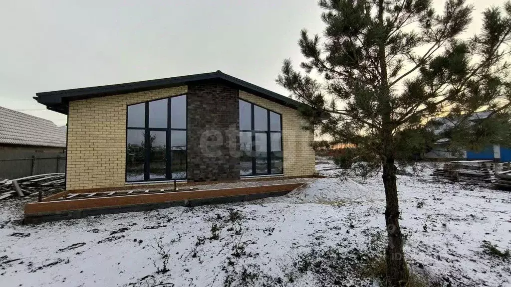 Дом в Татарстан, Тукаевский район, д. Азьмушкино, Пятый элемент кп ул. ... - Фото 1