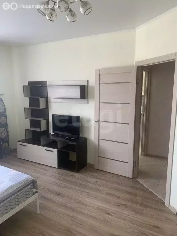 1-комнатная квартира: Калуга, улица Пухова, 31 (37 м) - Фото 1