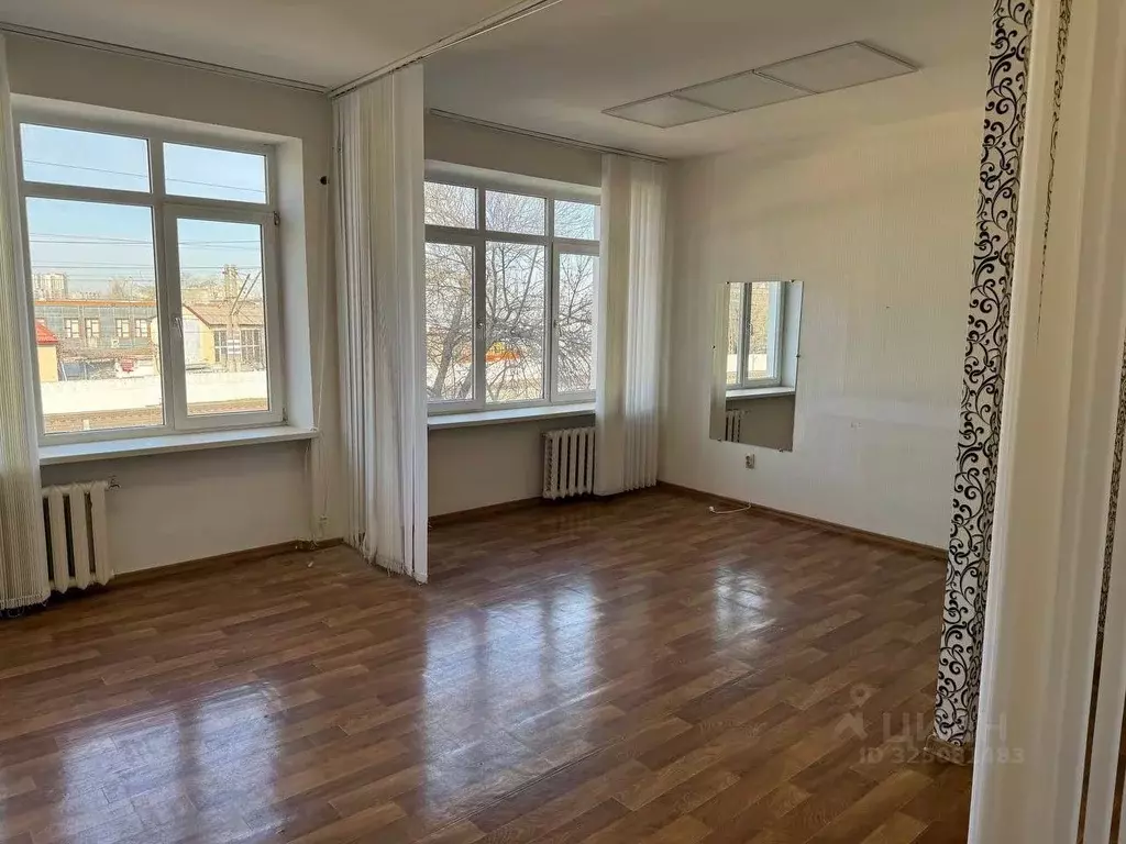 Офис в Крым, Симферополь ул. Гагарина, 14А (20 м) - Фото 1