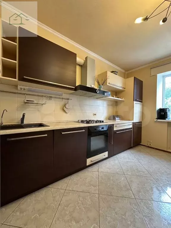 2-к. квартира, 70 м, 4/9 эт. - Фото 1