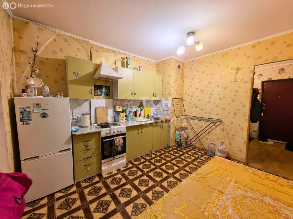 1-комнатная квартира: посёлок городского типа Свердловский, Набережная ... - Фото 2