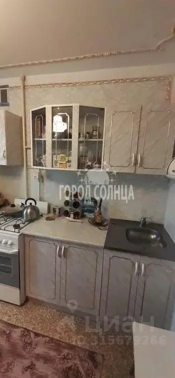 3-к кв. Омская область, Омск Моторная ул., 11 (51.4 м) - Фото 0