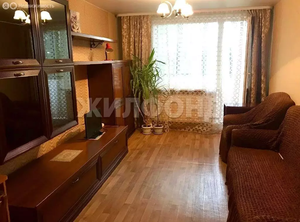 3-комнатная квартира: Бердск, Лунная улица, 17 (56.4 м) - Фото 0