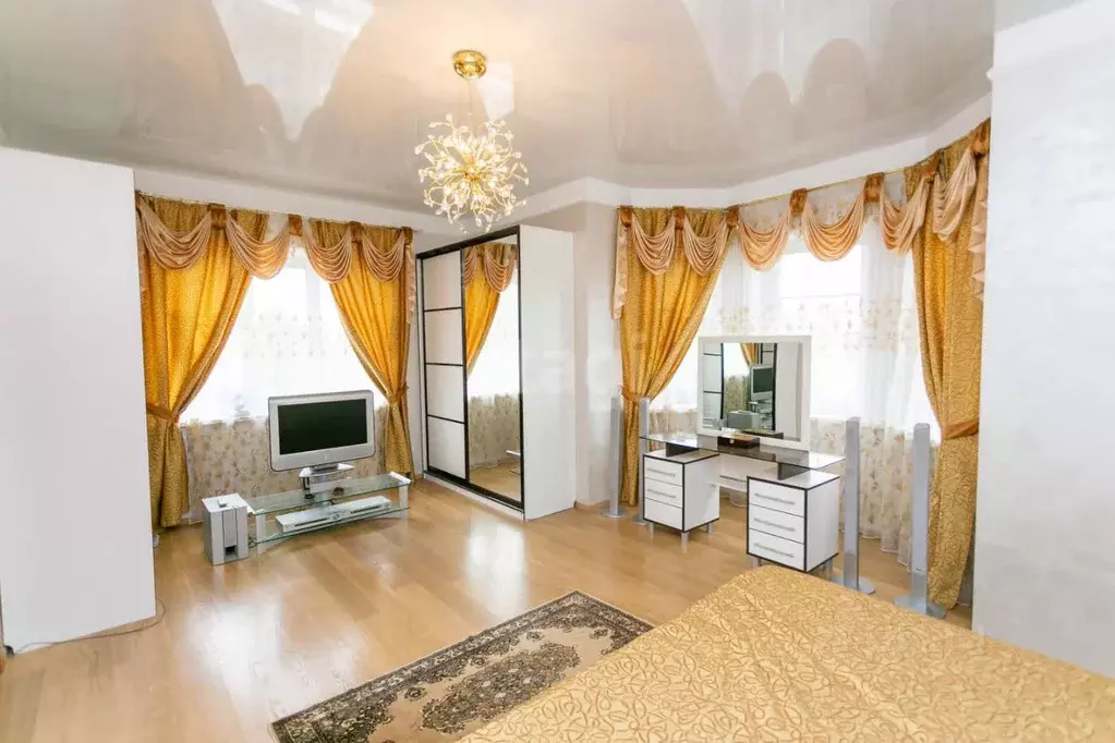 Дом в Хабаровский край, Хабаровск Совхозная ул., 88А (234 м) - Фото 0