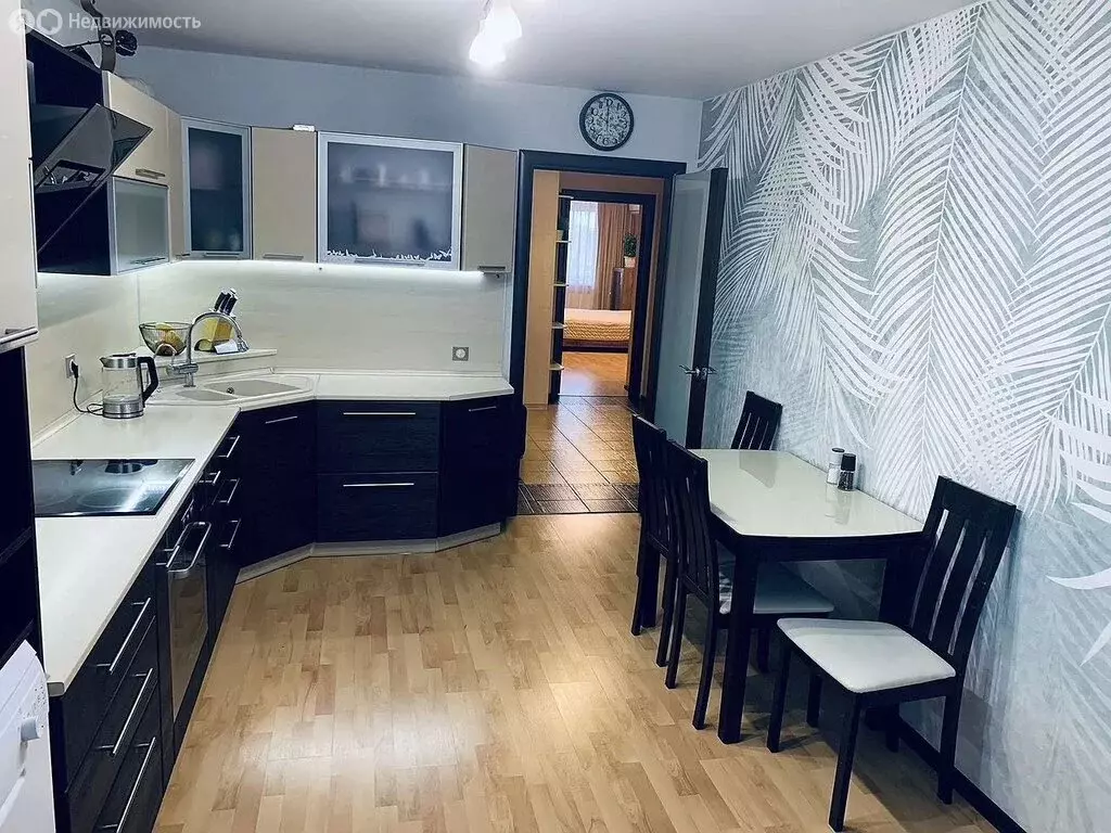 2-комнатная квартира: Тюмень, улица Самарцева, 3 (62 м) - Фото 1