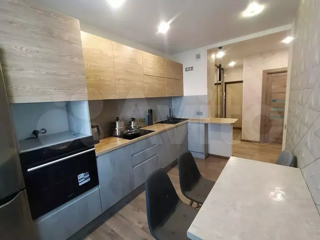 2-к. квартира, 70 м, 1/17 эт. - Фото 1