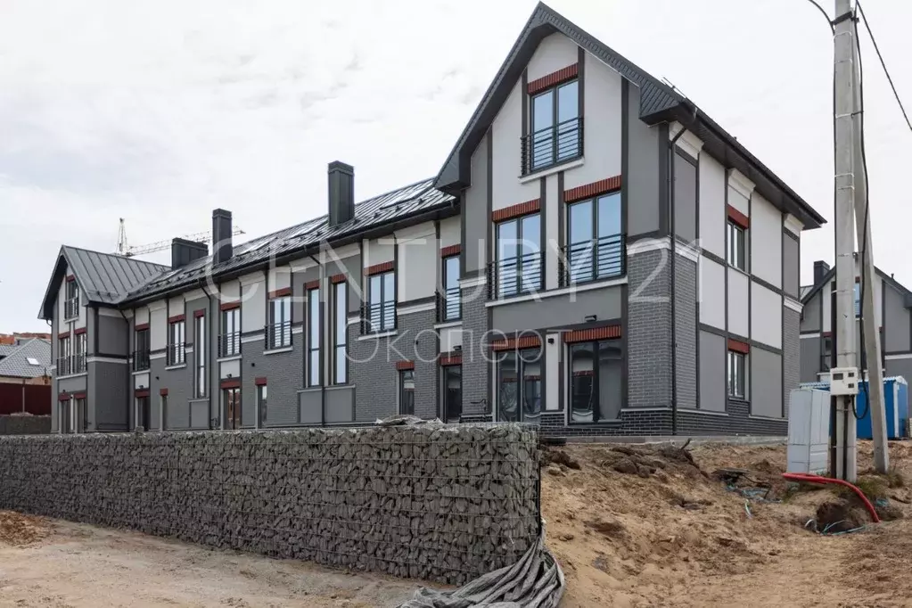 Таунхаус в Калининградская область, Пионерский Октябрьская ул., 10Б ... - Фото 1