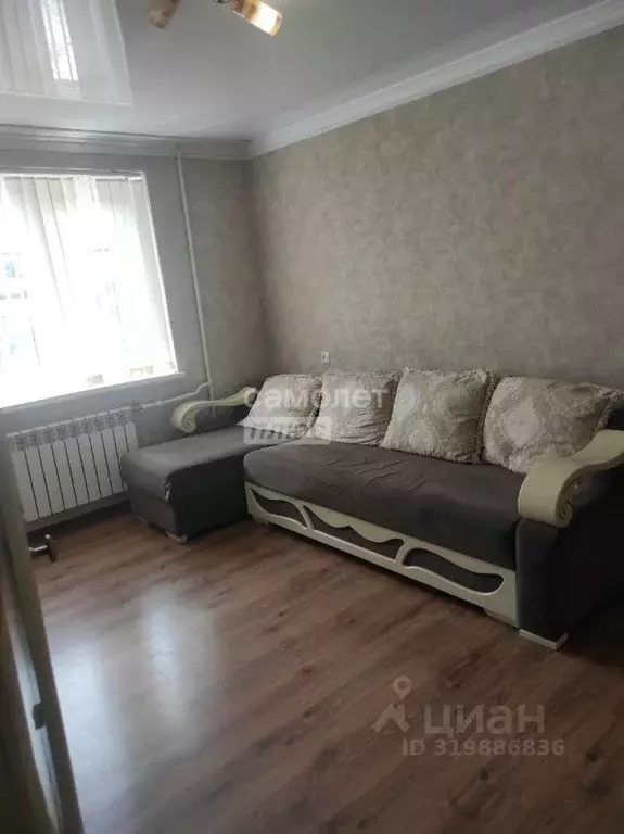 2-к кв. Кабардино-Балкария, Нальчик ул. Мовсисяна, 1 (45.0 м) - Фото 0