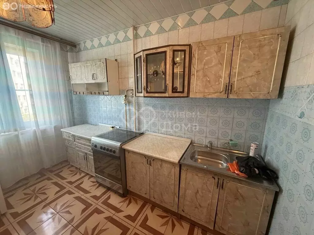 3-комнатная квартира: Волгоград, Библиотечная улица, 12 (65 м) - Фото 0
